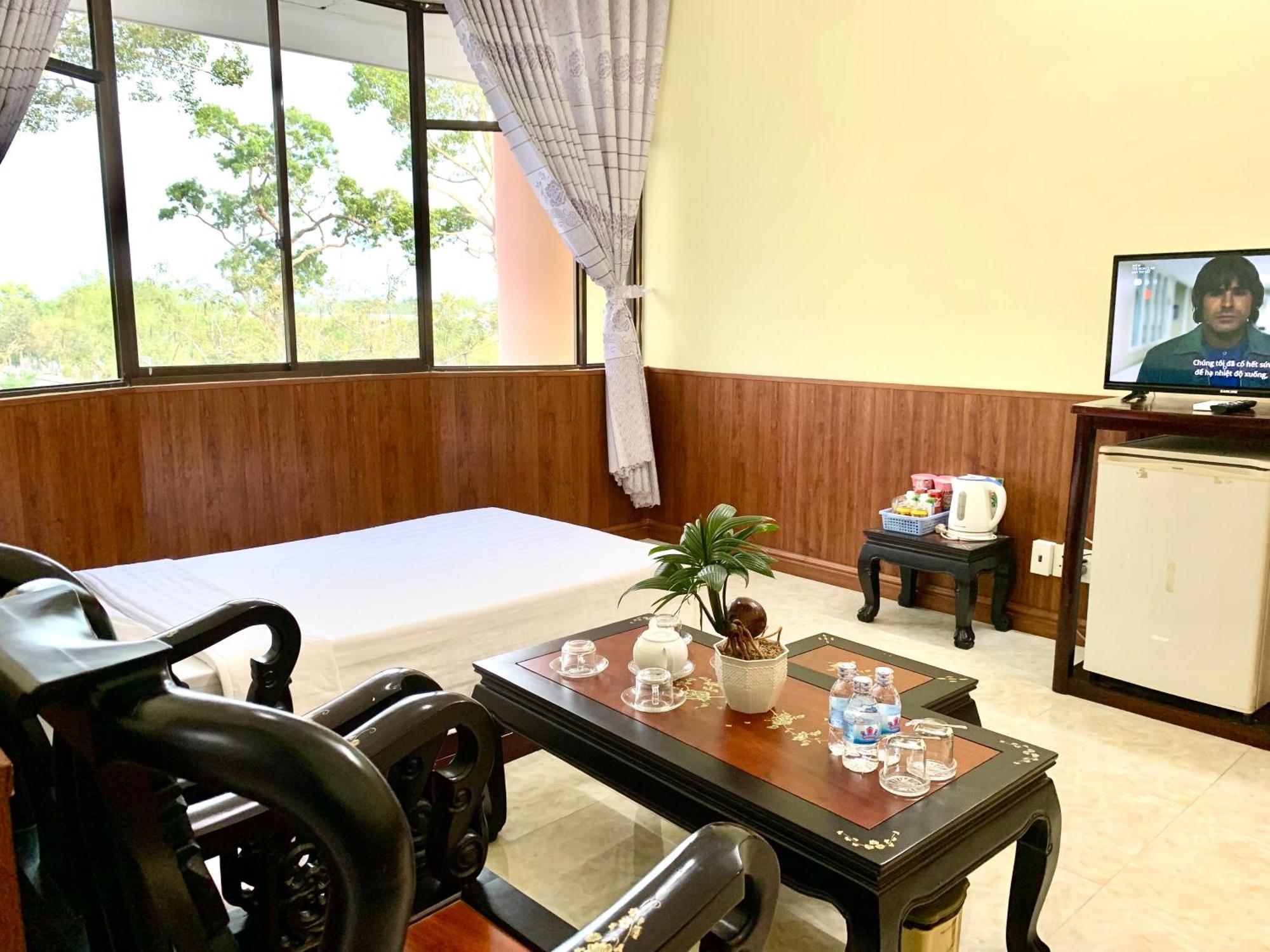 Hung Vuong Hotel Ben Tre Экстерьер фото